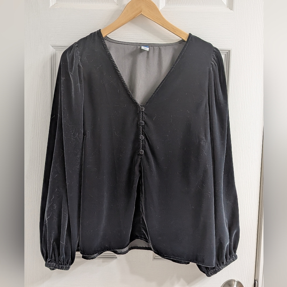 Women's Old Navy Velvet Blouse Large Like New Black Long‎ Sleeve